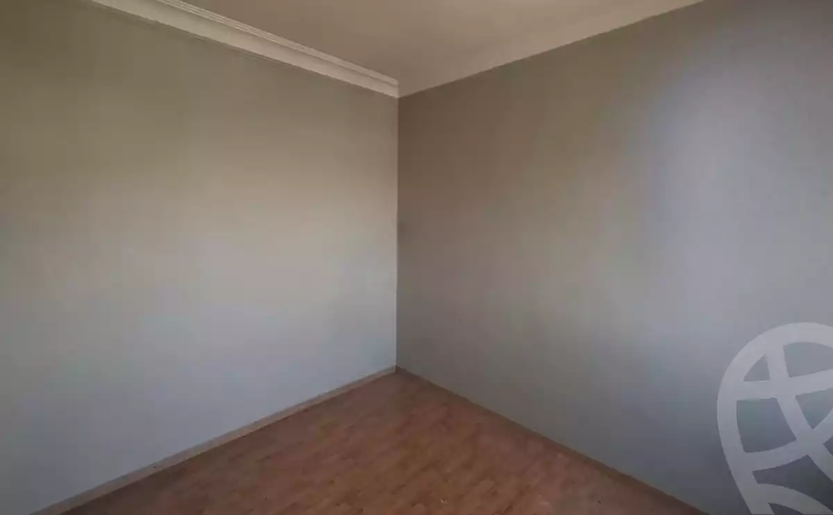 https://aqarmap.com.eg/ar/listing/6222889-for-sale-cairo-el-sheikh-zayed-city-compounds-zayed-2000