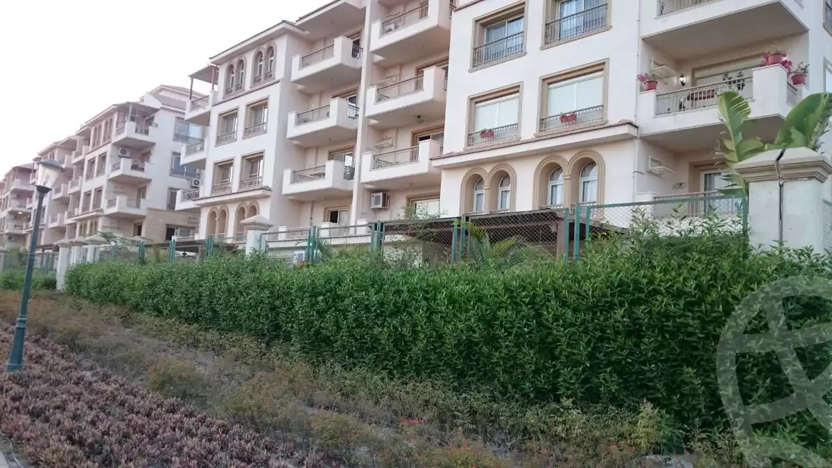 https://aqarmap.com.eg/ar/listing/6223004-for-sale-cairo-el-sheikh-zayed-city-compounds-greens