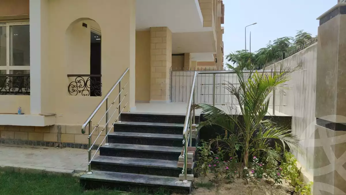 https://aqarmap.com.eg/ar/listing/6223053-for-sale-cairo-el-sheikh-zayed-city-compounds-el-khamayel