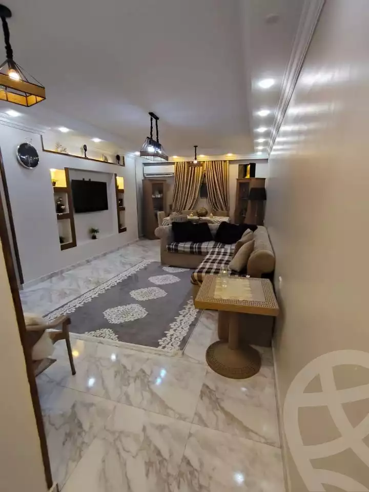 https://aqarmap.com.eg/en/listing/6223337-for-sale-cairo-helwan-hadayek-helwan-nile-corniche-st
