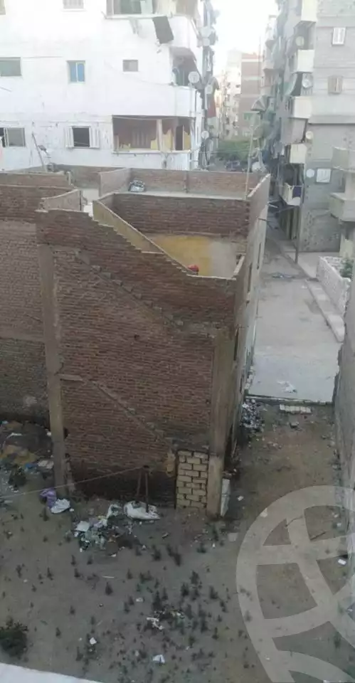 https://aqarmap.com.eg/en/listing/6226464-for-sale-alexandria-el-asafra-shr-45
