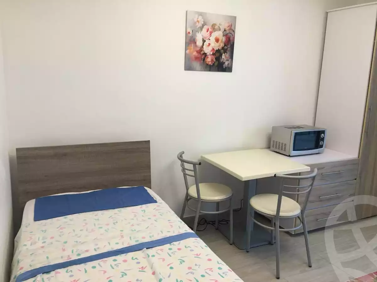 https://aqarmap.com.eg/en/listing/6227332-for-rent-cairo-el-sheikh-zayed-city-compounds-kmbwnd-wyst-twn-swdyk