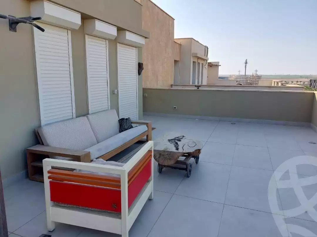 https://aqarmap.com.eg/en/listing/6227356-for-rent-cairo-el-sheikh-zayed-city-compounds-kmbwnd-wyst-twn-swdyk