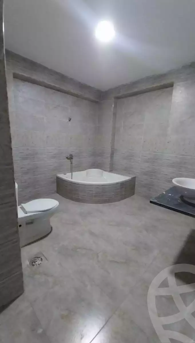 https://aqarmap.com.eg/ar/listing/6227466-for-sale-cairo-el-haram-shareaa-khatem-el-morsalen