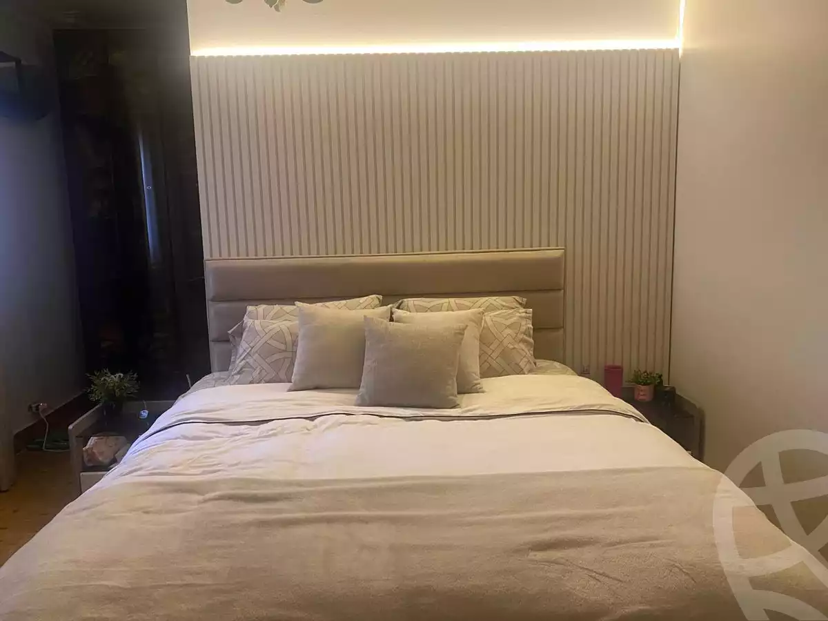 https://aqarmap.com.eg/en/listing/6228235-for-sale-cairo-new-cairo-el-ahyaa-third-neighborhood-street-1