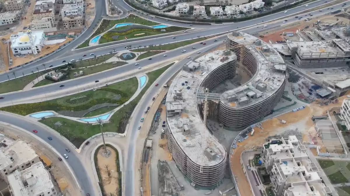 https://aqarmap.com.eg/en/listing/6228985-for-sale-cairo-new-cairo-compounds-fifth-square