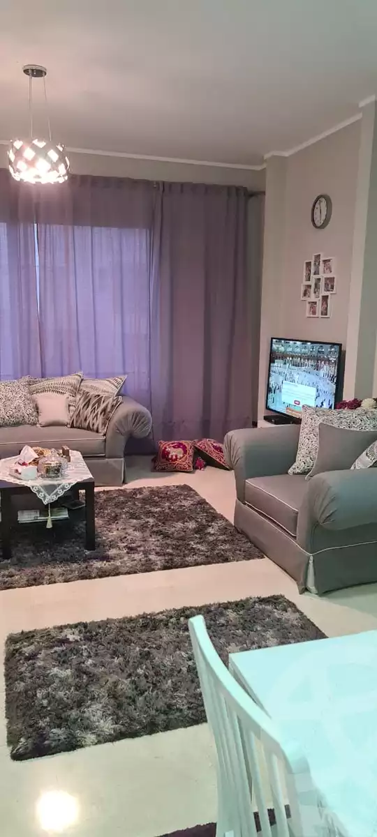 https://aqarmap.com.eg/en/listing/6229107-for-sale-cairo-new-cairo-compounds-kmbwnd-fyldj-jyt-blm-hylz