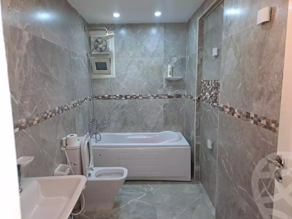 https://aqarmap.com.eg/ar/listing/6229924-for-sale-cairo-nasr-city-compounds-gardinia-city