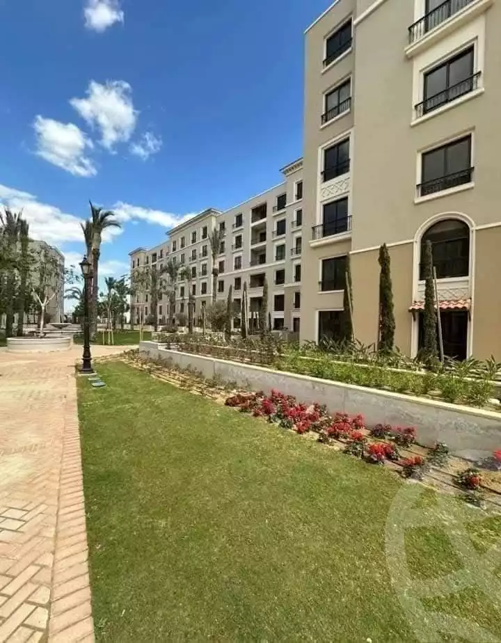 https://aqarmap.com.eg/en/listing/6231478-for-sale-cairo-el-sheikh-zayed-city-compounds-kmbwnd-fyldj-wyst-dr-llttwyr