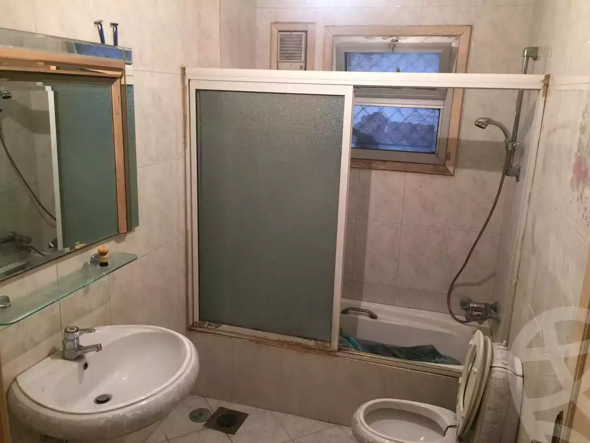 https://aqarmap.com.eg/en/listing/6232482-for-sale-cairo-el-maadi-tryq-msr-hlwn-lzr-y