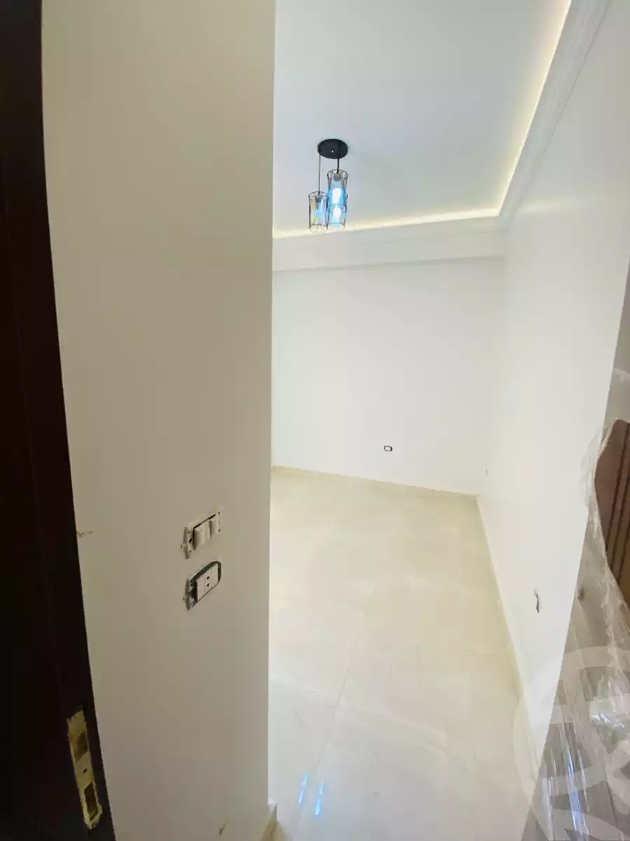 https://aqarmap.com.eg/ar/listing/6233148-for-rent-cairo-new-cairo-compounds-lakeview-residence