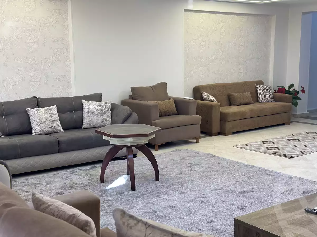 https://aqarmap.com.eg/ar/listing/6233346-for-rent-cairo-manial-abd-el-aziz-al-saud-st
