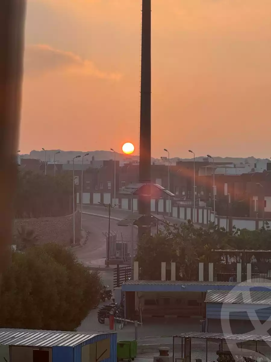 https://aqarmap.com.eg/en/listing/6235226-for-sale-cairo-el-sheikh-zayed-city-compounds-beverly-hills