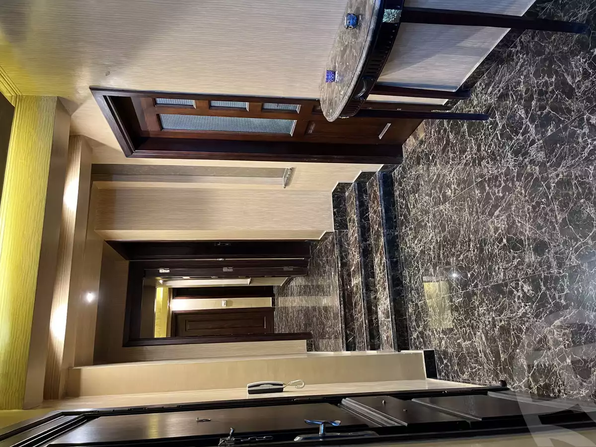 https://aqarmap.com.eg/ar/listing/2808031-for-rent-cairo-el-maadi-degla-street-200
