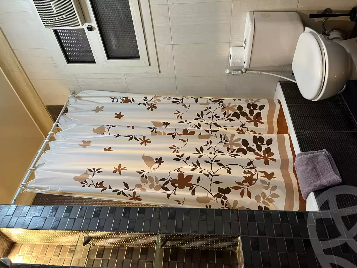 https://aqarmap.com.eg/ar/listing/2808031-for-rent-cairo-el-maadi-degla-street-200