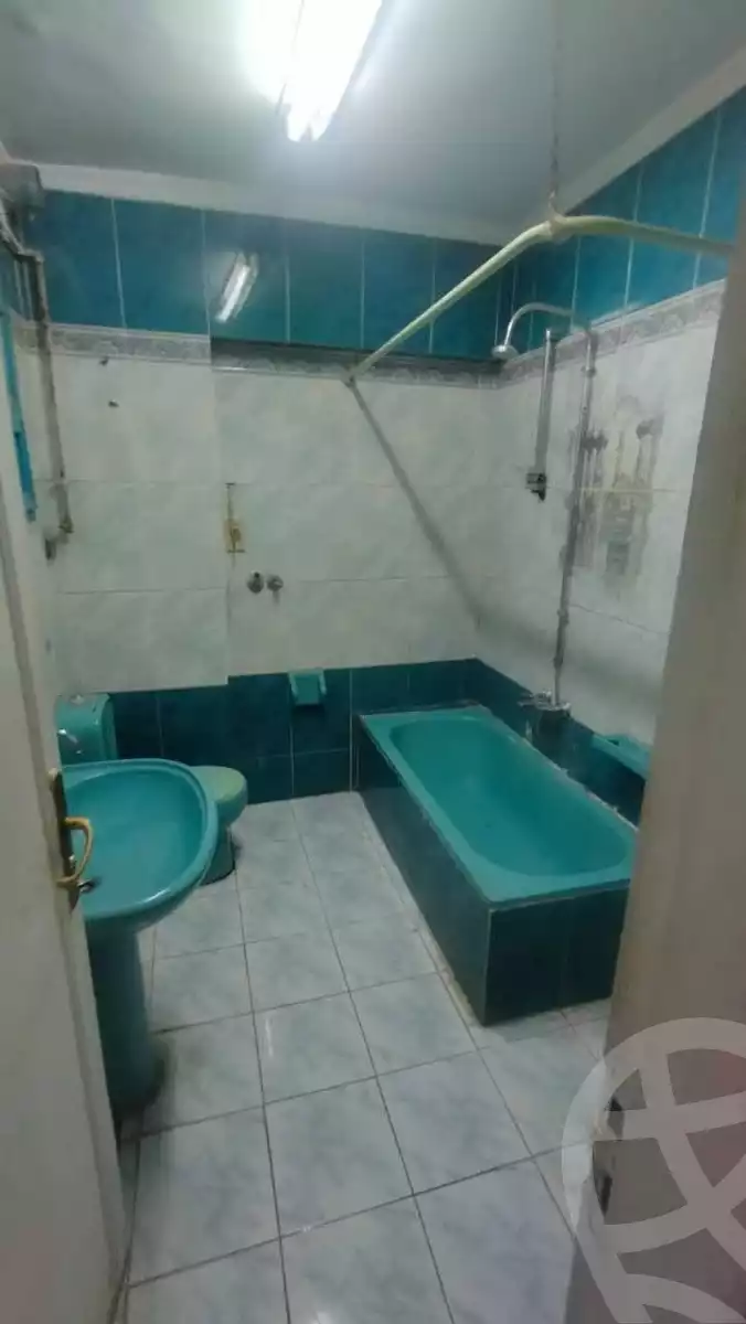 https://aqarmap.com.eg/ar/listing/6237142-for-rent-cairo-helwan-helwan-el-sharkeya-abd-el-rahman-pasha-st