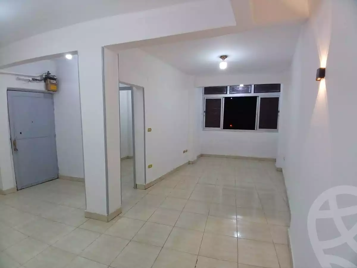 https://aqarmap.com.eg/ar/listing/6238108-for-sale-qalyubia-shubra-el-khaima-shubra-el-khaima-city-ahmed-oraby-st