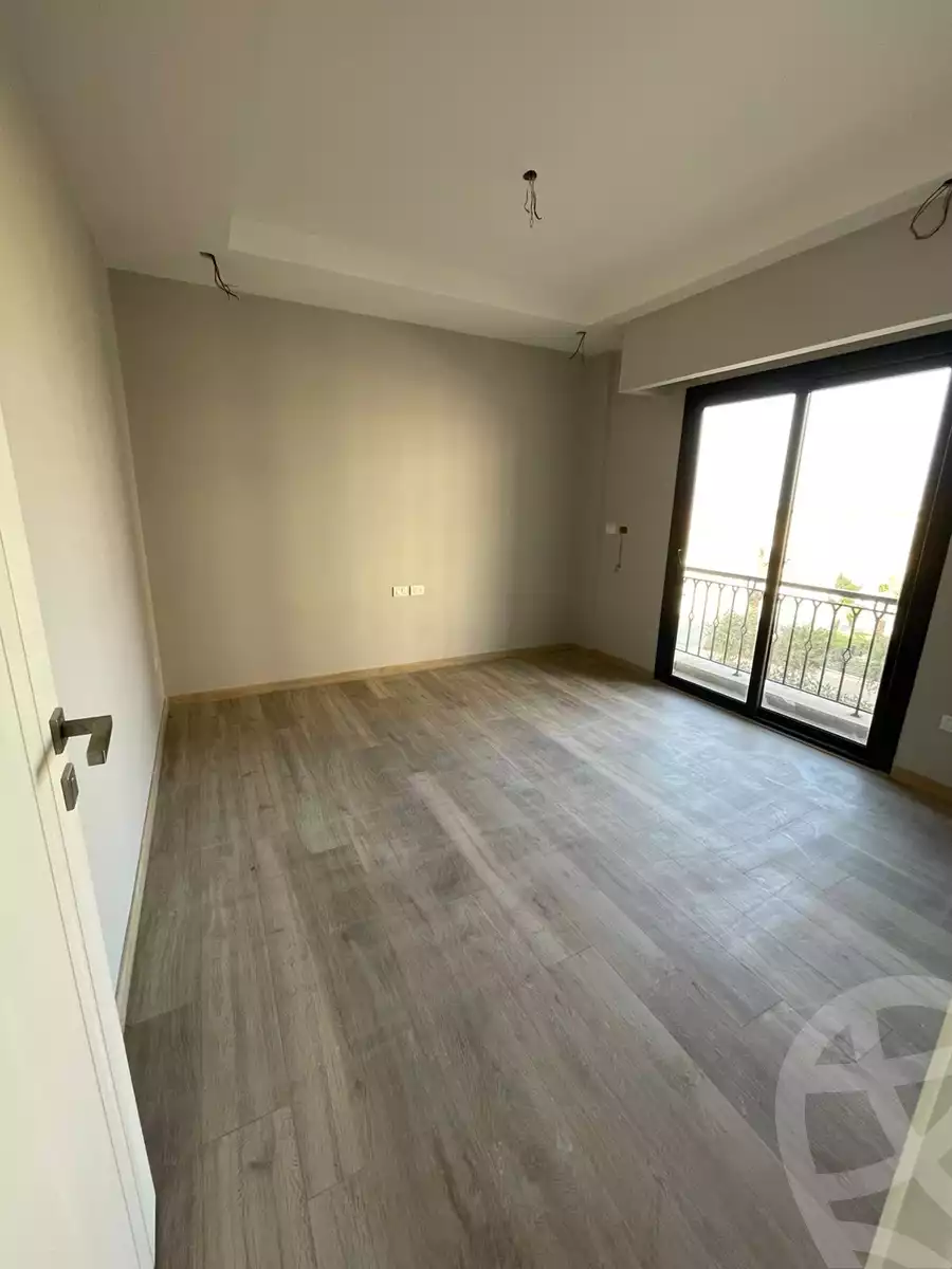 https://aqarmap.com.eg/ar/listing/6238272-for-rent-cairo-el-sheikh-zayed-city-compounds-kmbwnd-fyldj-wyst-dr-llttwyr