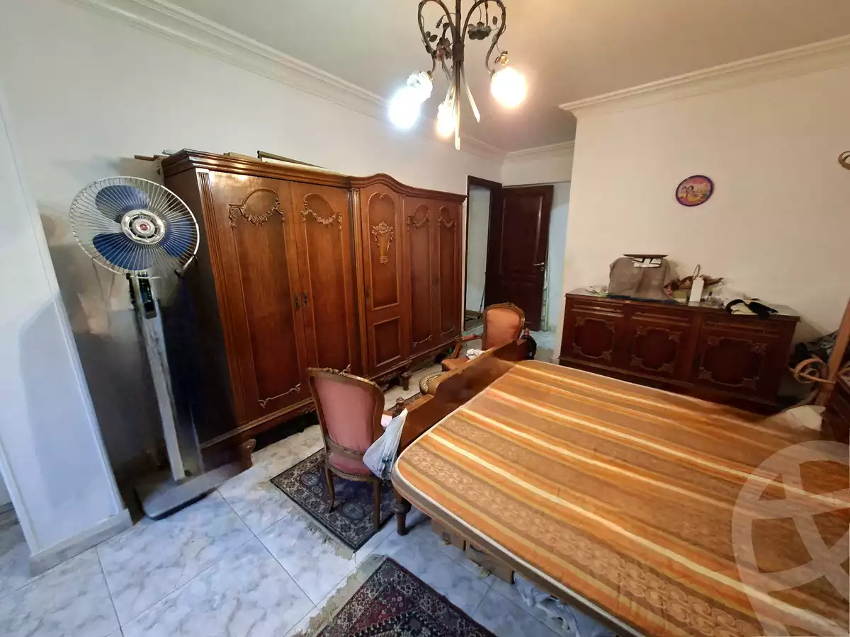 https://aqarmap.com.eg/ar/listing/6239051-for-sale-cairo-6th-of-october-el-ahyaa-neighborhood-3rd-no-14-hasan-soltan-st