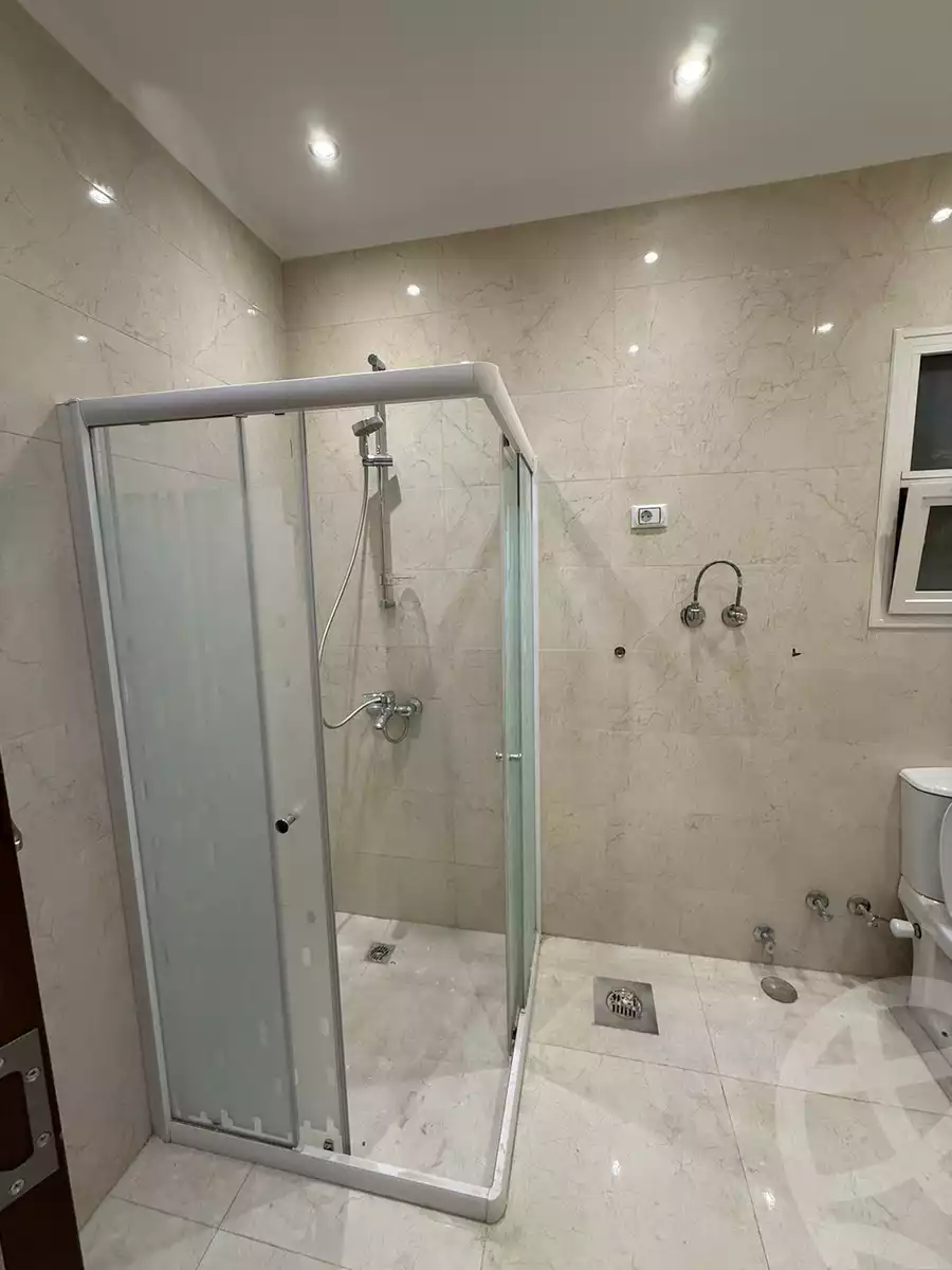 https://aqarmap.com.eg/en/listing/6239135-for-rent-cairo-new-cairo-compounds-hyde-park-centre-ville-hyde-park