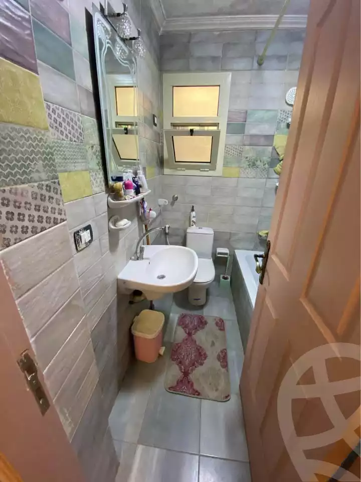 https://aqarmap.com.eg/en/listing/6241082-for-sale-alexandria-ganaklis-el-fath-st