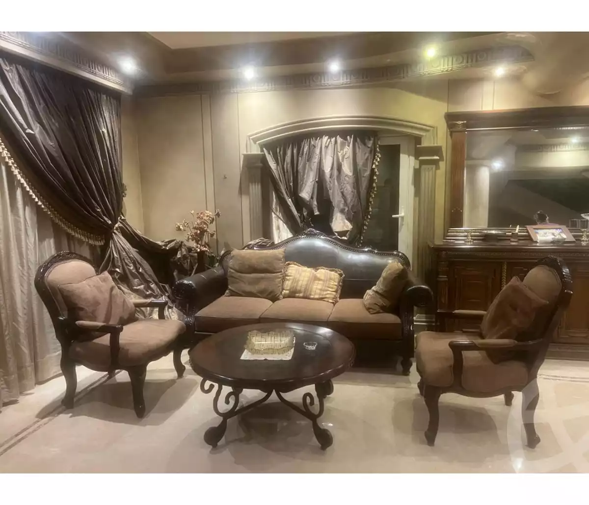 https://aqarmap.com.eg/en/listing/6241133-for-sale-cairo-el-sheikh-zayed-city-compounds-zayed-2000