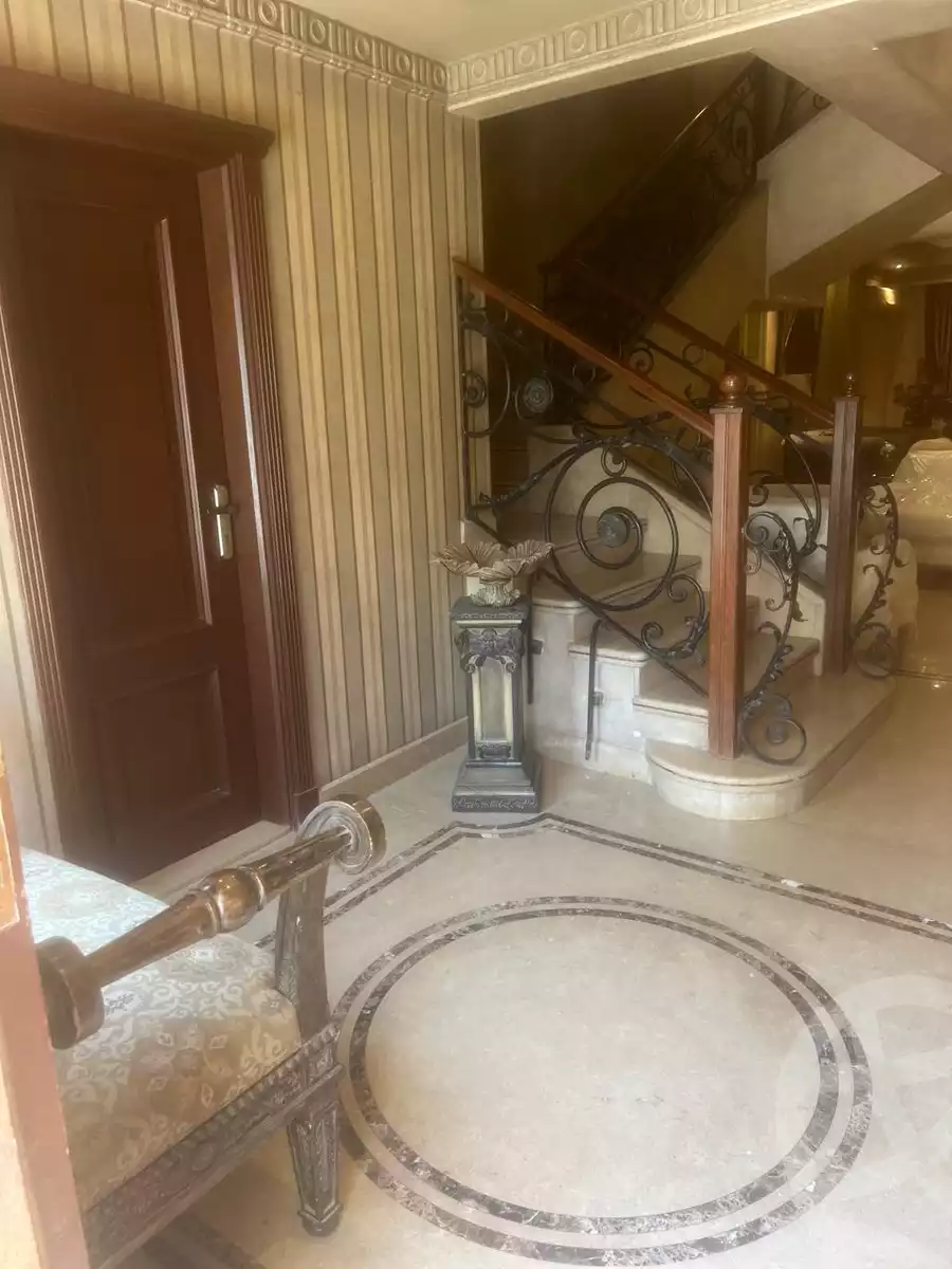 https://aqarmap.com.eg/ar/listing/6241217-for-sale-cairo-el-sheikh-zayed-city-compounds-zayed-2000