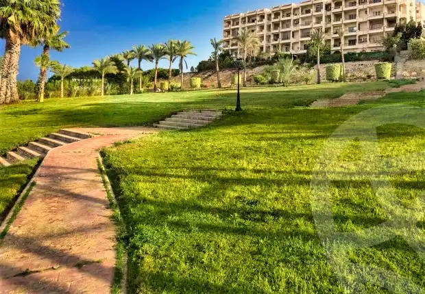 https://aqarmap.com.eg/ar/listing/6241430-for-sale-cairo-el-sheikh-zayed-city-compounds-zayed-2000