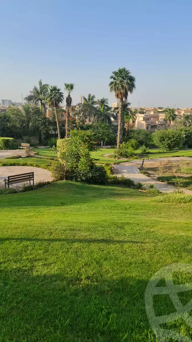 https://aqarmap.com.eg/ar/listing/6241430-for-sale-cairo-el-sheikh-zayed-city-compounds-zayed-2000