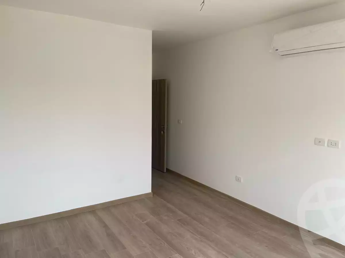 https://aqarmap.com.eg/ar/listing/6241781-for-rent-cairo-new-cairo-compounds-fifth-square