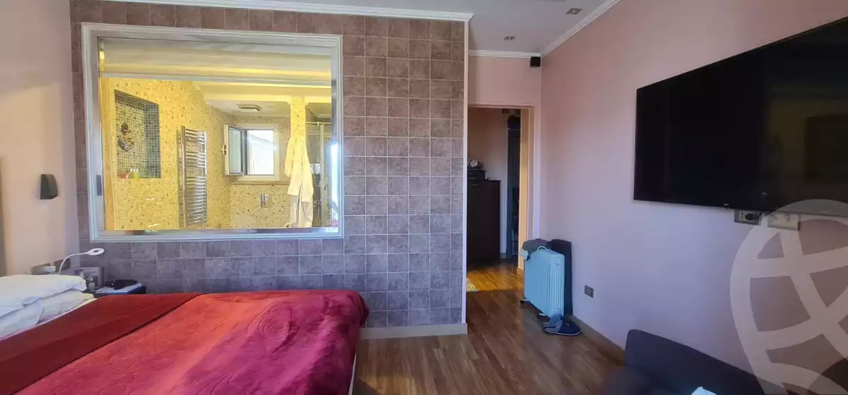 https://aqarmap.com.eg/en/listing/6242137-for-sale-cairo-el-sheikh-zayed-city-compounds-beverly-hills
