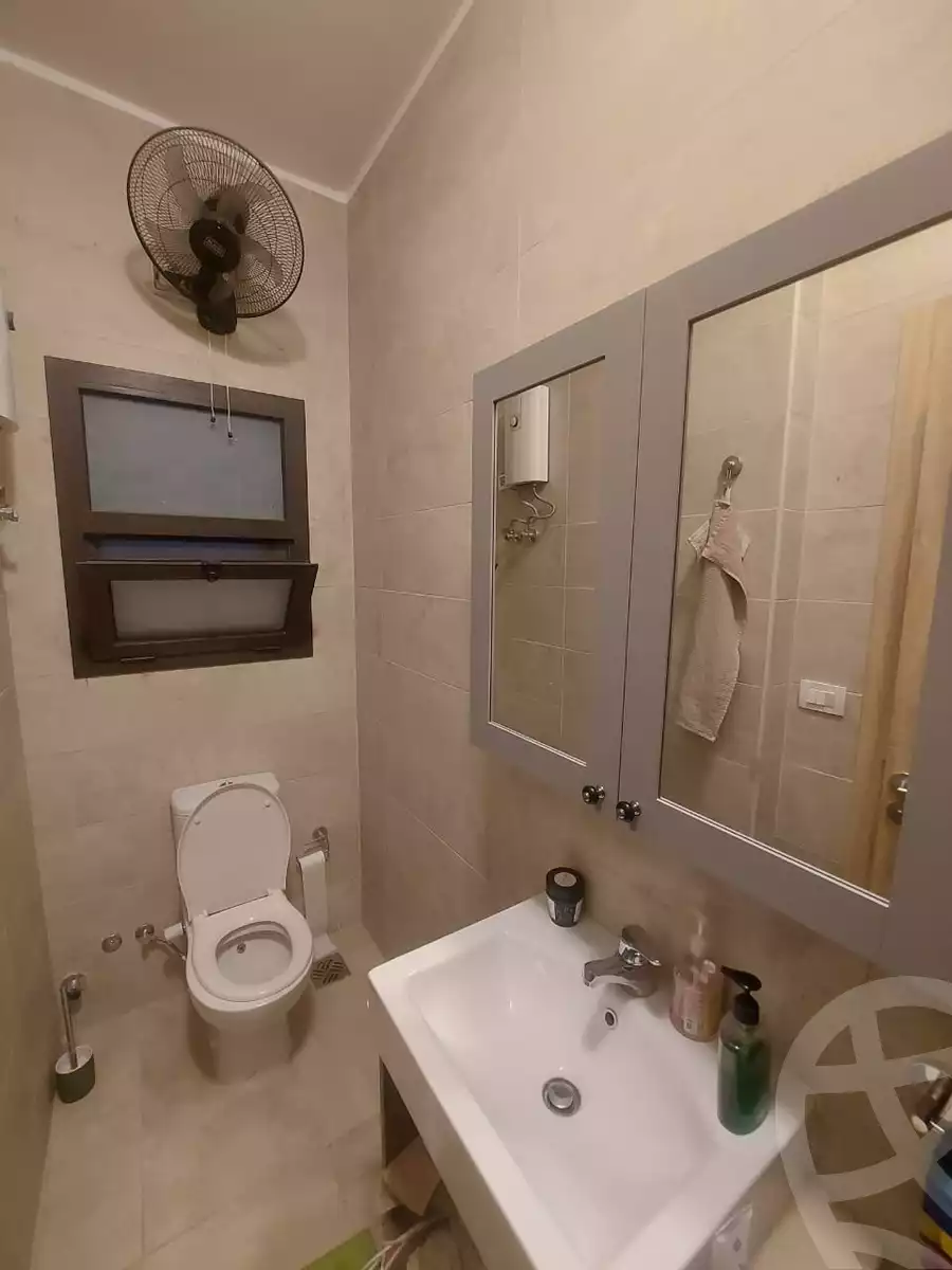 https://aqarmap.com.eg/ar/listing/6242321-for-rent-cairo-new-cairo-compounds-fifth-square