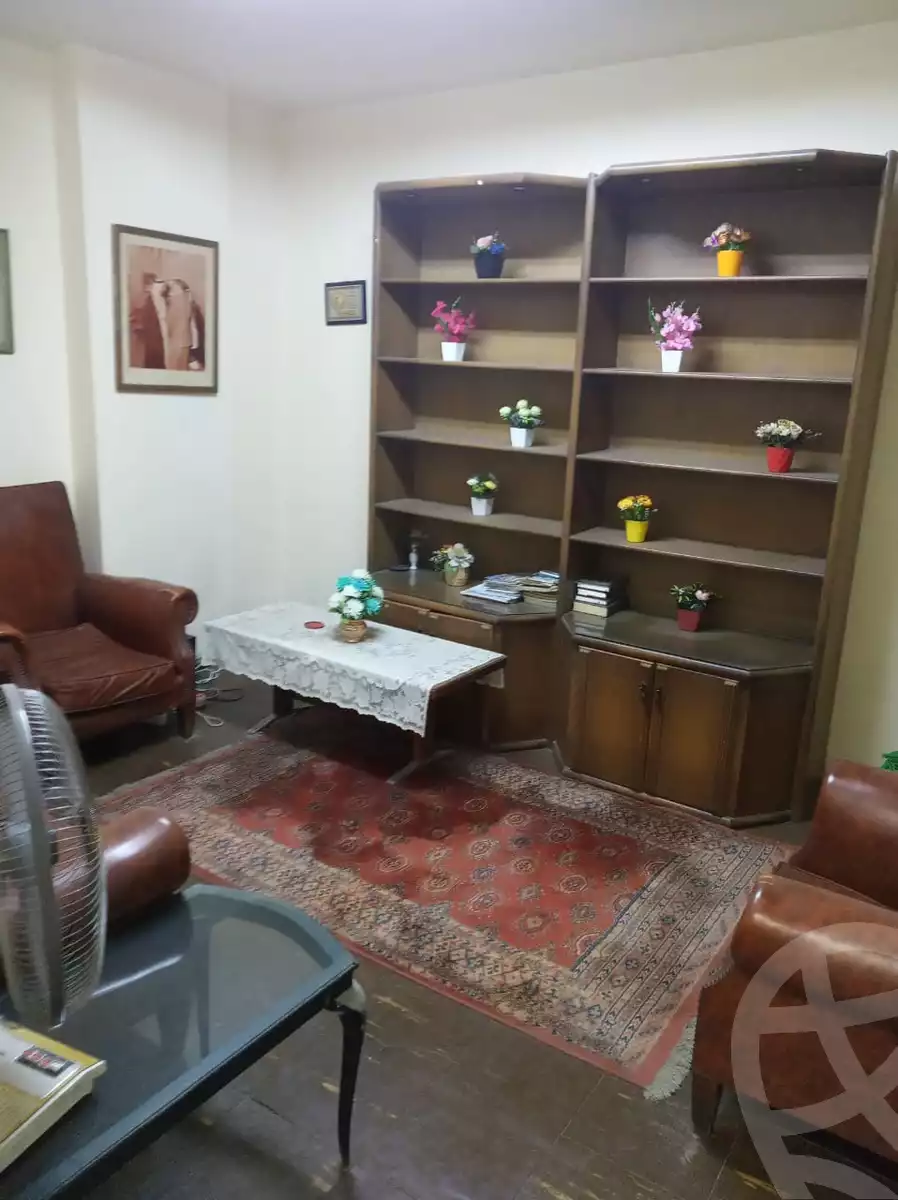https://aqarmap.com.eg/en/listing/6245441-for-rent-cairo-downtown-abdeen-el-gomhoreya-st