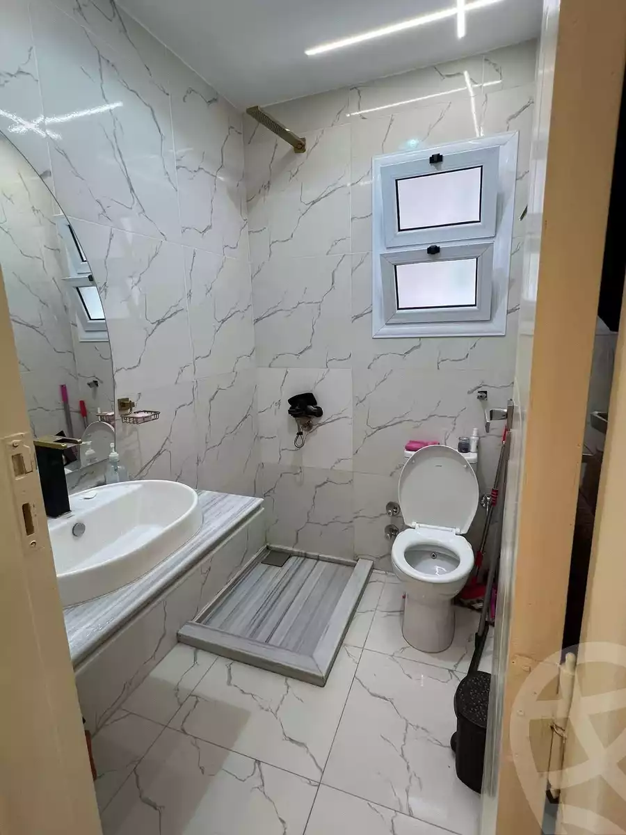 https://aqarmap.com.eg/ar/listing/6245740-for-sale-alexandria-l-jmy-lbytsh-el-saleheen-mosque-st