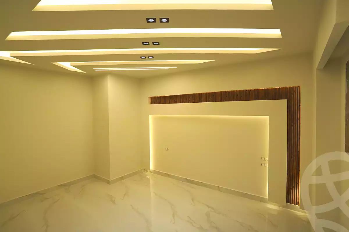 https://aqarmap.com.eg/en/listing/6250464-for-sale-alexandria-camp-cesar