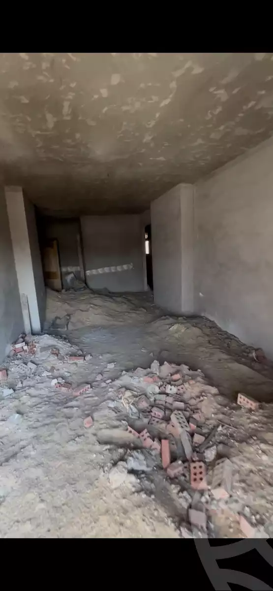 https://aqarmap.com.eg/en/listing/6252174-for-sale-sharqia-zagazig-zagazig-city-markaz-farouk-st