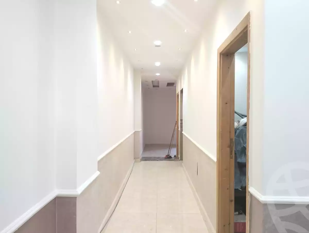https://aqarmap.com.eg/en/listing/6252286-for-sale-cairo-6th-of-october-el-ahyaa-neighborhood-2nd-divided-from-al-kafrawei-st