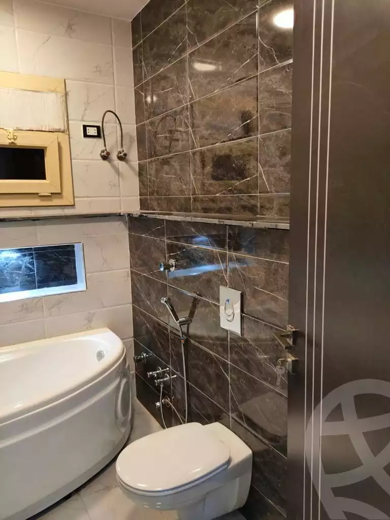 https://aqarmap.com.eg/ar/listing/6253894-for-sale-cairo-new-cairo-el-banafsg-el-banafsag-12