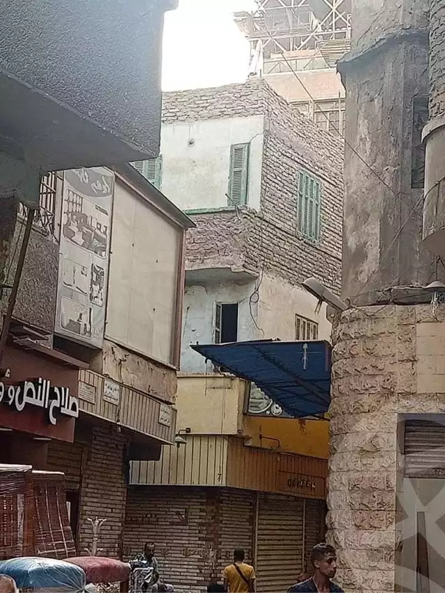 https://aqarmap.com.eg/ar/listing/6254812-for-sale-cairo-downtown-el-moskey-al-moski-st