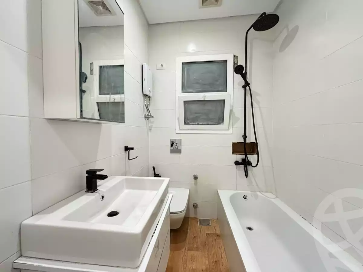 https://aqarmap.com.eg/ar/listing/6255505-for-rent-cairo-el-sheikh-zayed-city-compounds-the-courtyard