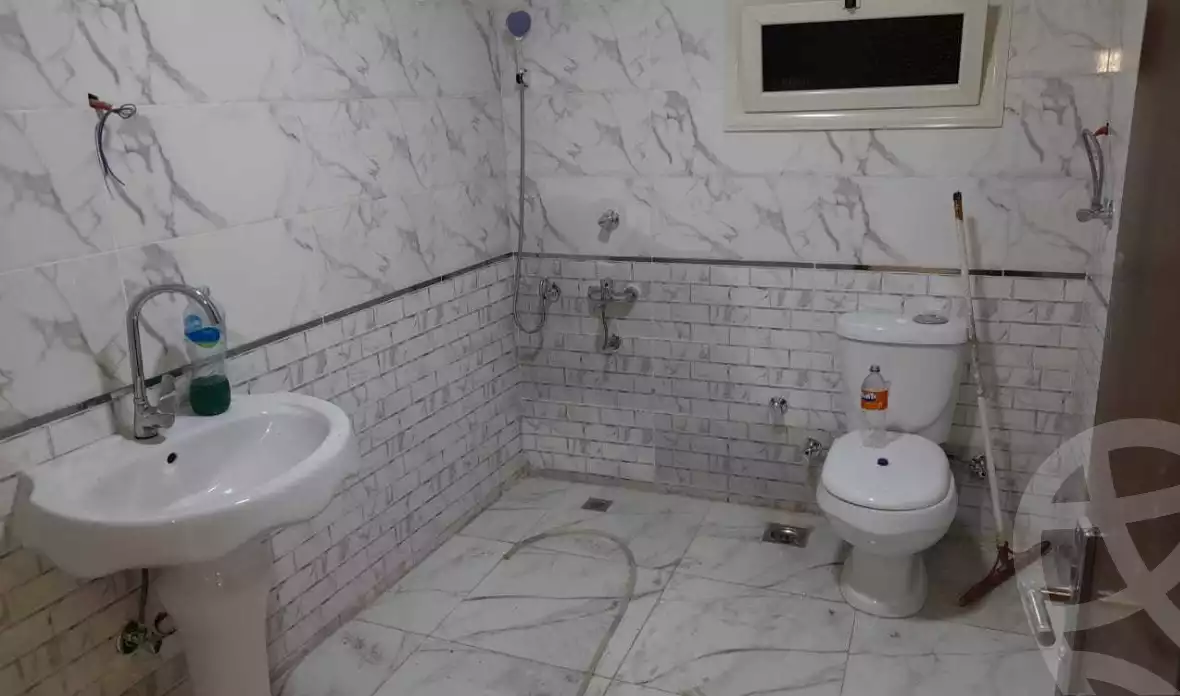 https://aqarmap.com.eg/ar/listing/6256744-for-rent-cairo-helwan-hadayek-helwan-nile-corniche-st
