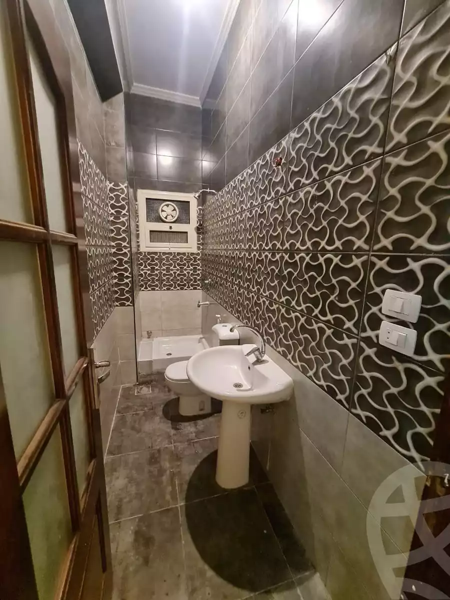 https://aqarmap.com.eg/en/listing/6256825-for-rent-cairo-new-cairo-ganob-el-akadamiya-south-academy-o-doctor-abd-el-halim-mahmoud-st