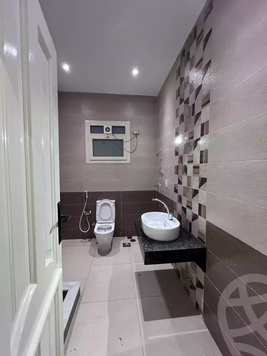 https://aqarmap.com.eg/en/listing/6256843-for-rent-cairo-new-cairo-ganob-el-akadamiya-south-academy-o-doctor-abd-el-halim-mahmoud-st