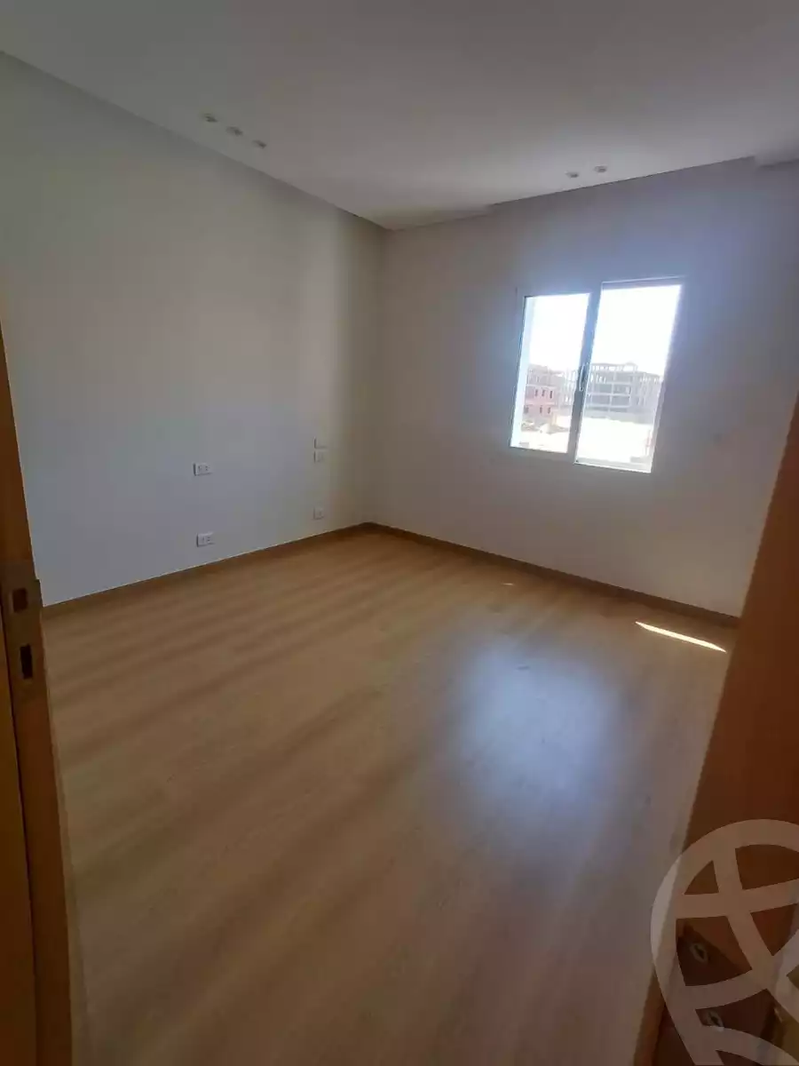 https://aqarmap.com.eg/ar/listing/6257741-for-rent-cairo-6th-of-october-compounds-october-plaza