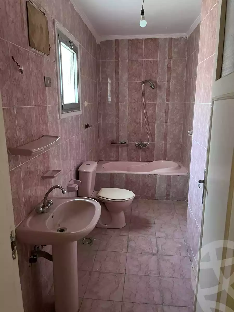 https://aqarmap.com.eg/ar/listing/6257776-for-sale-asyut-asyut-city-el-sadat-st