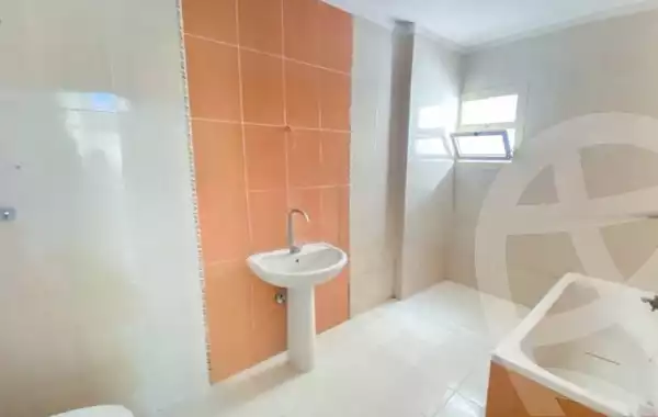 https://aqarmap.com.eg/ar/listing/6258211-for-sale-alexandria-ganaklis-shr-mrtdy-bsh