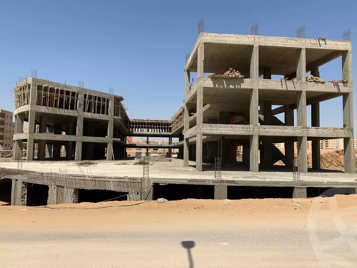 https://aqarmap.com.eg/ar/listing/6258293-for-sale-cairo-6th-of-october-hadaeq-october-kmbwnd-fy-hdyq-ktwbr-regency-mall