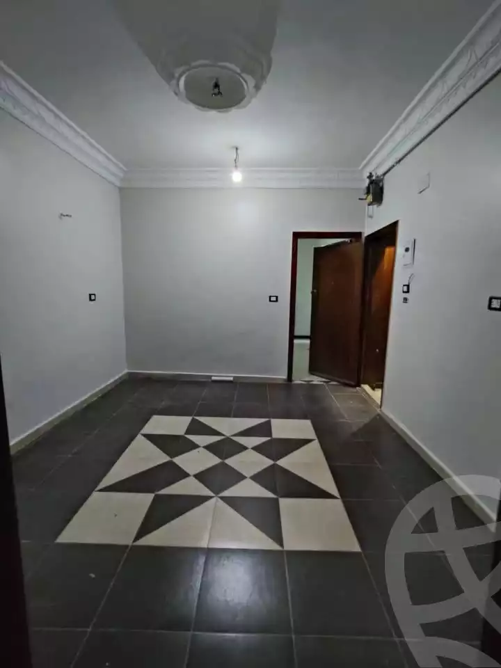 https://aqarmap.com.eg/en/listing/6258386-for-sale-qalyubia-shubra-el-khaima-om-bayoumi
