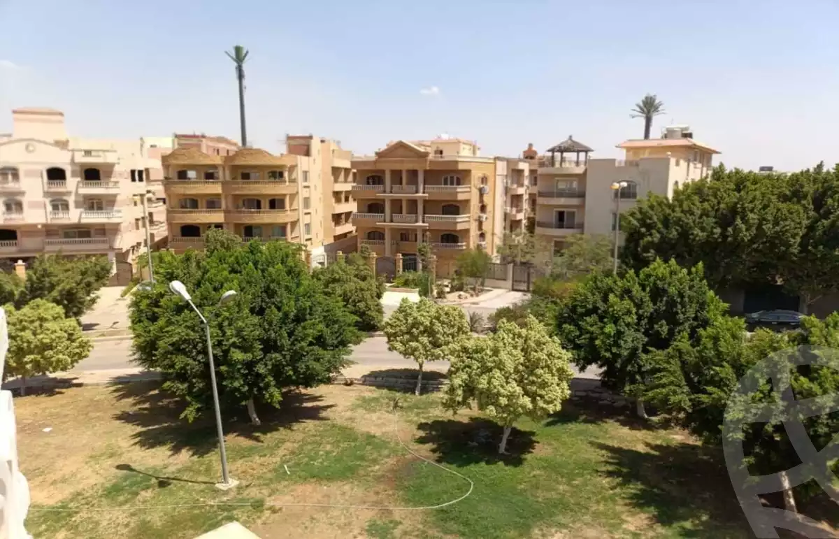 https://aqarmap.com.eg/ar/listing/6259478-for-sale-cairo-el-shorouk-lhy-lthlth-grb-neighbourhood-4-mohammed-el-kasbagy-st