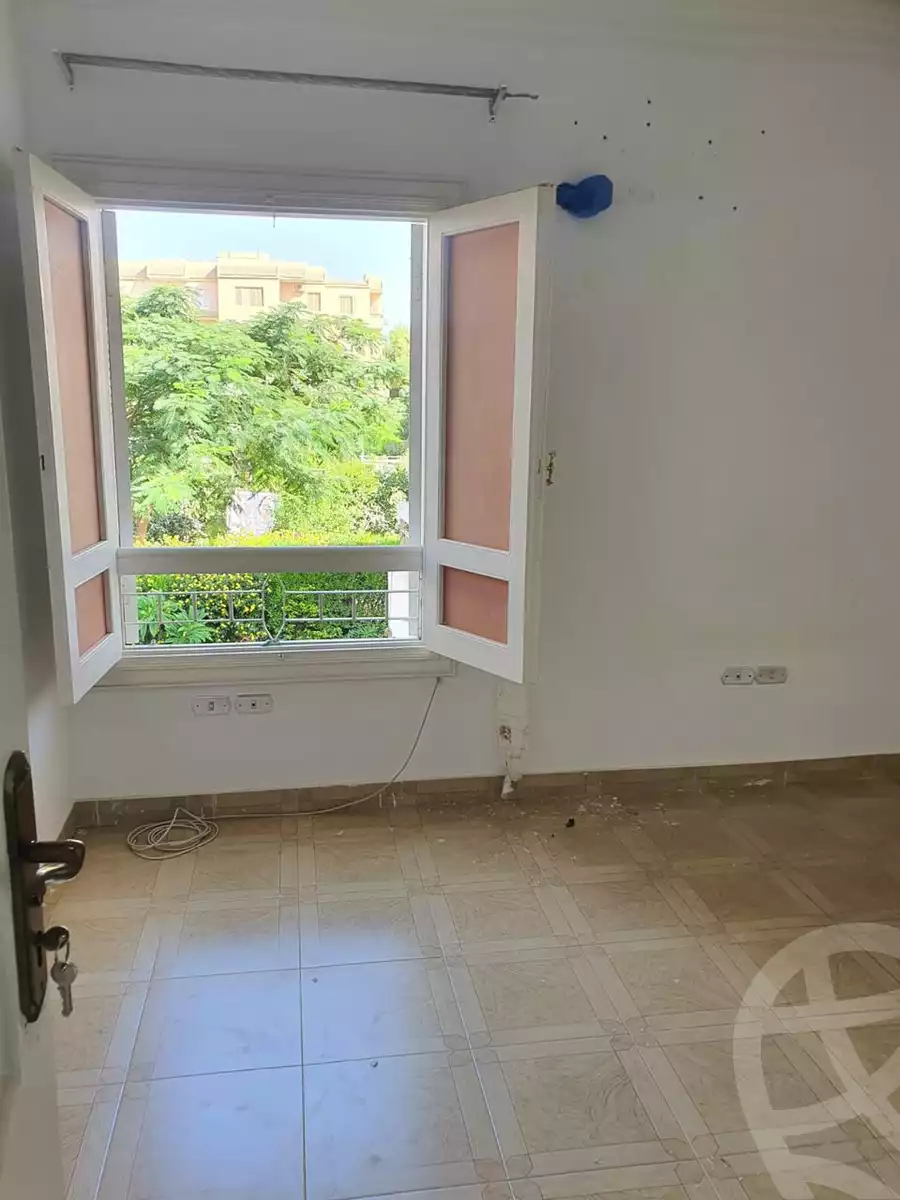https://aqarmap.com.eg/en/listing/6259661-for-sale-cairo-6th-of-october-featured-neighborhood-el-motamayez-neighborhood-hafez-ibrahim-st